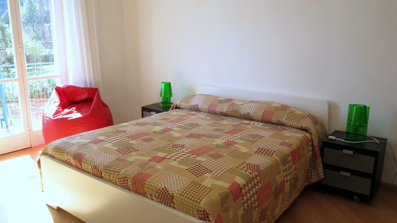 Spacious Panoramic Apartment - Half Way Center-Vomero District Napoli Eksteriør billede